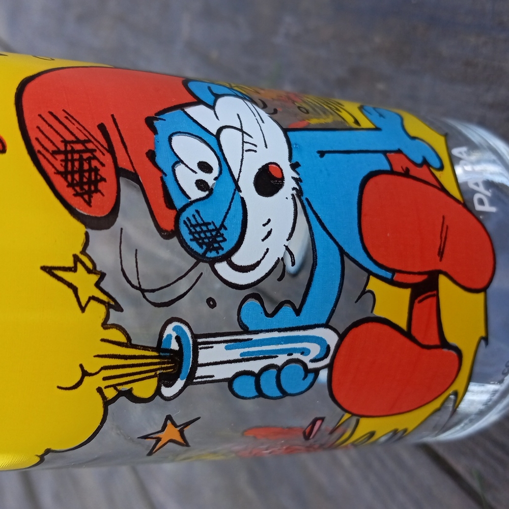 Vintage collectable Smurf drinking glass - Picture 3 of 3